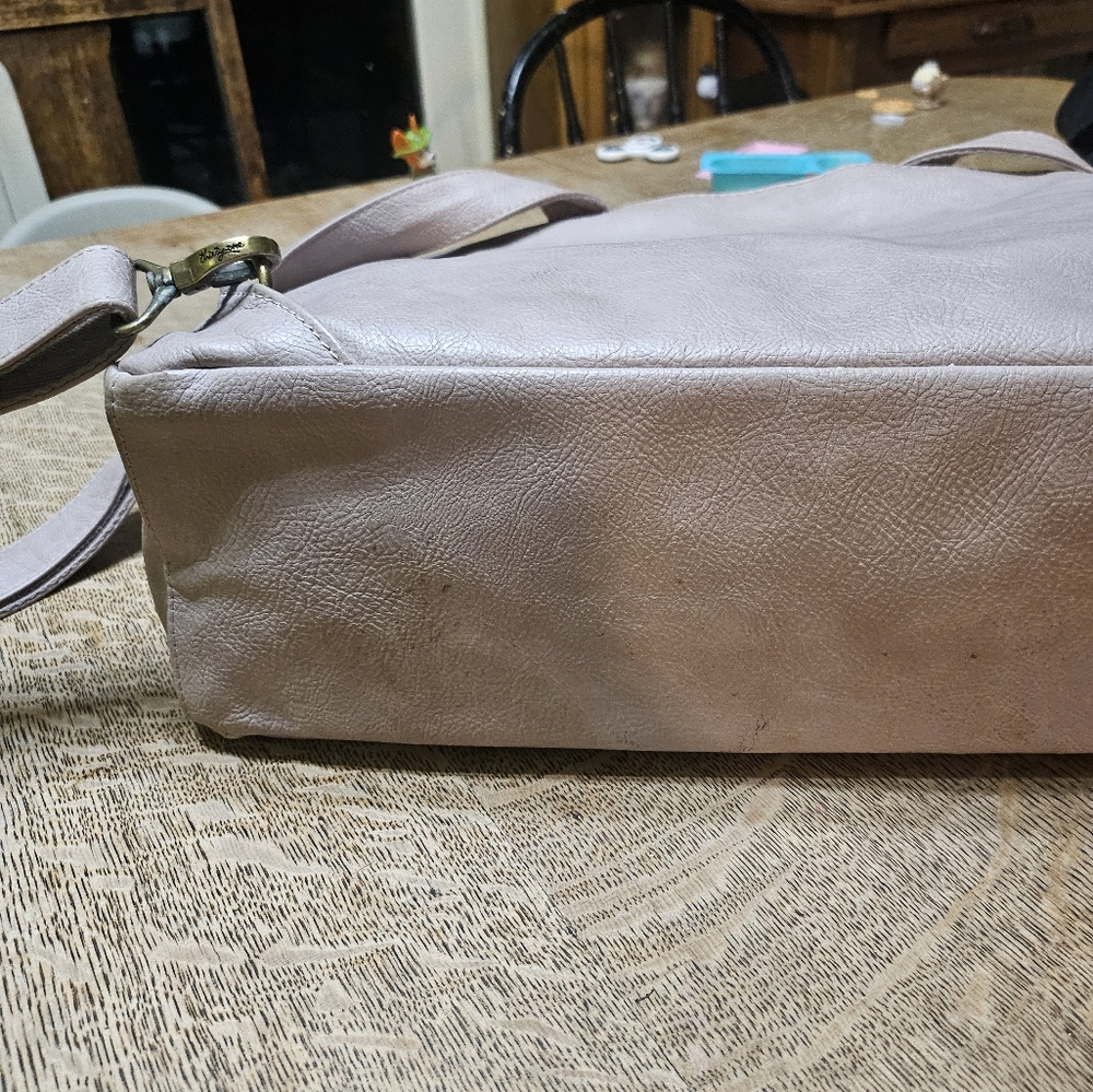 Elegant Tan Women's Bag - Picture 3 of 6